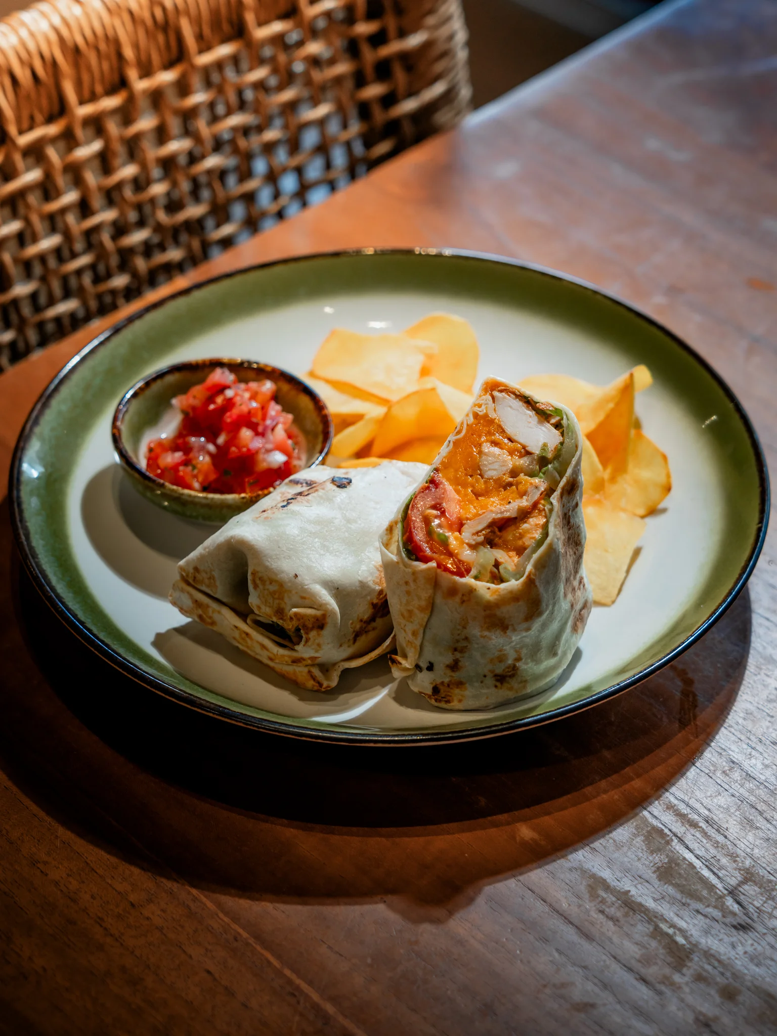 CHICKEN CHEDDAR WRAP (B)