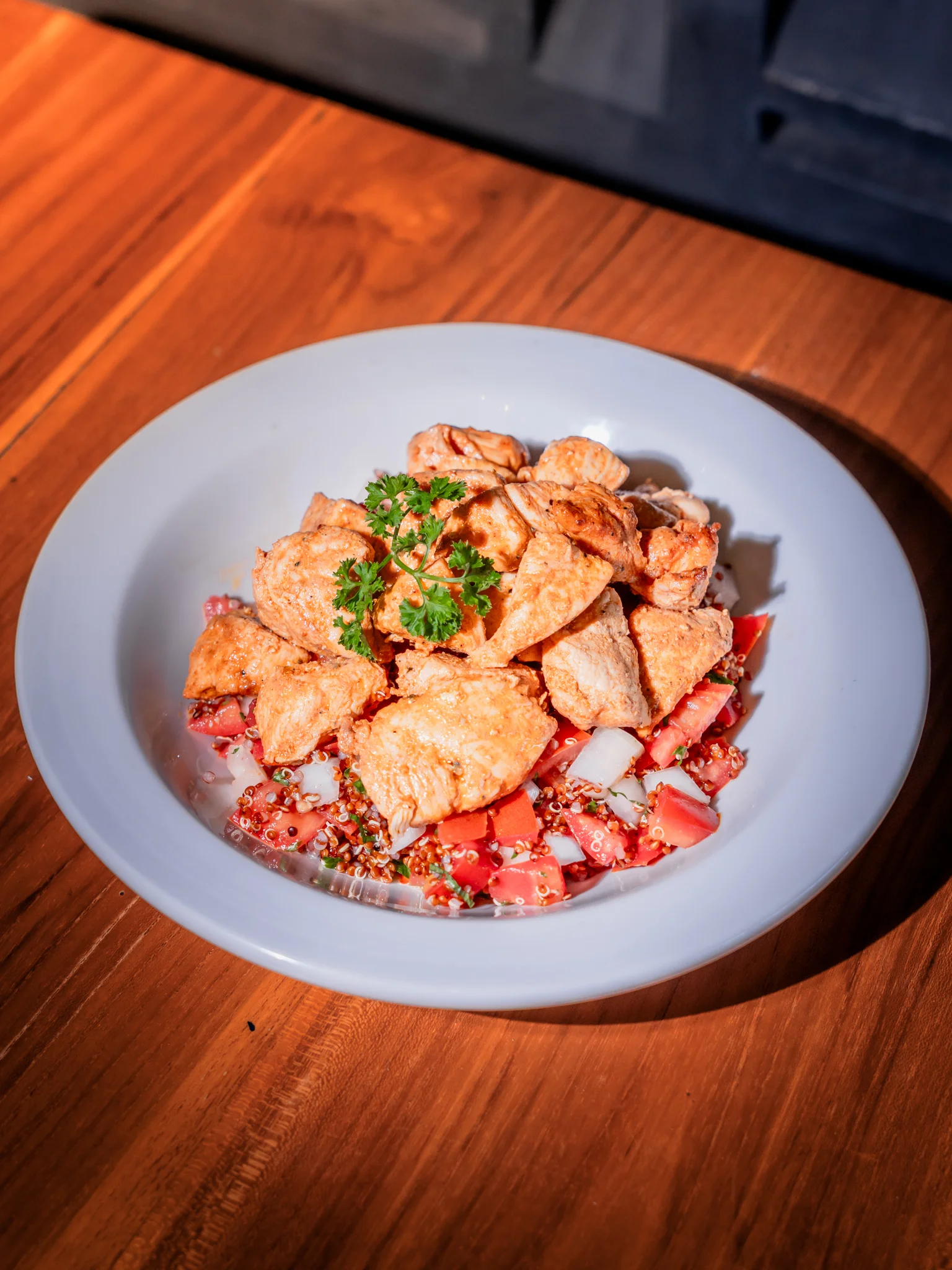 CHICKEN TAWOOK AND TABBOULEH (HP)