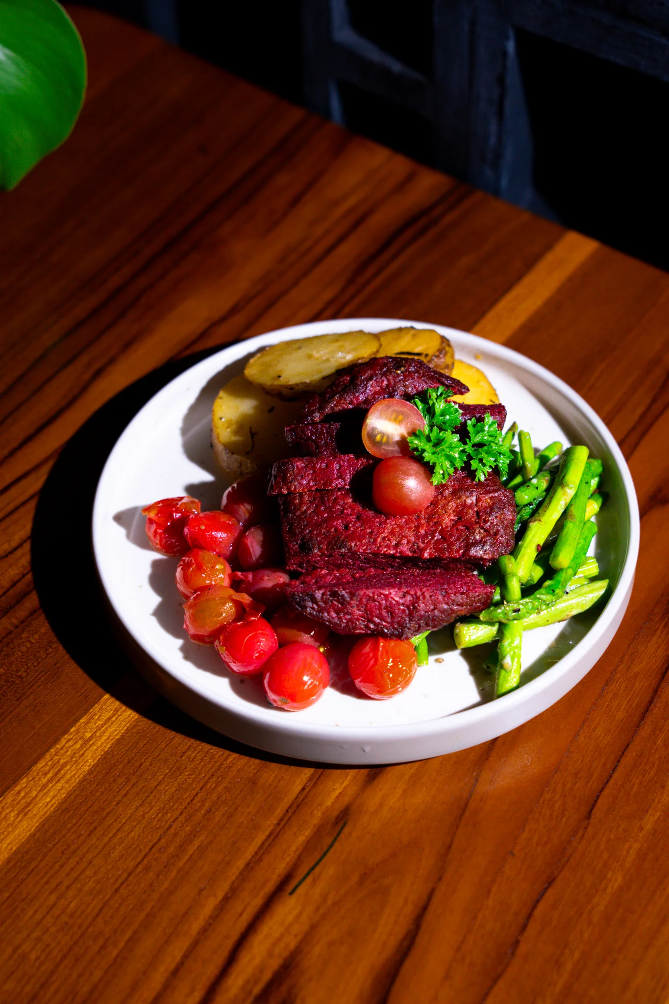 BLACK PEPPER BEEF STEAK (V)