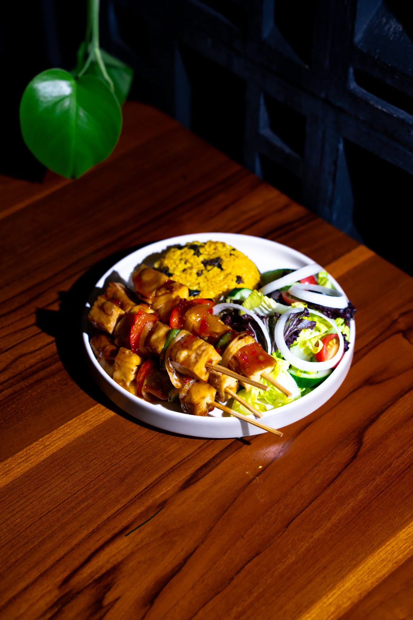 SOLIMANS CHICKEN KEBAB (V)