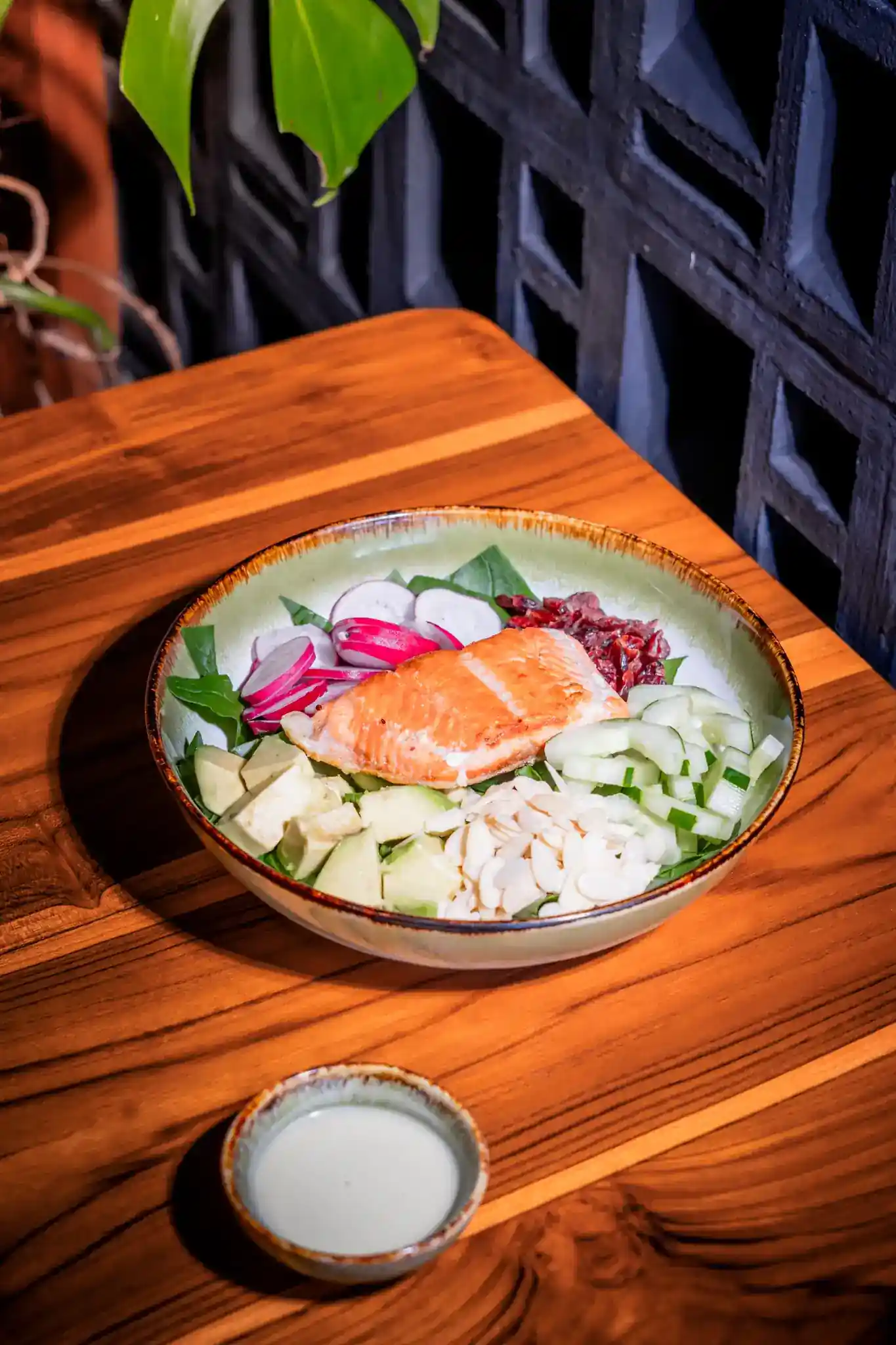 Grilled Salmon Creamy Pesto (HP)